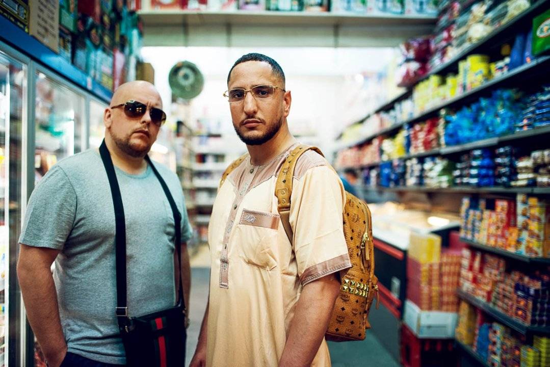 Celo & Abdi (© ONDRO) Stories of HipHop im Schmuckmuseum Pforzheim vom 30.3.–29.6.2025